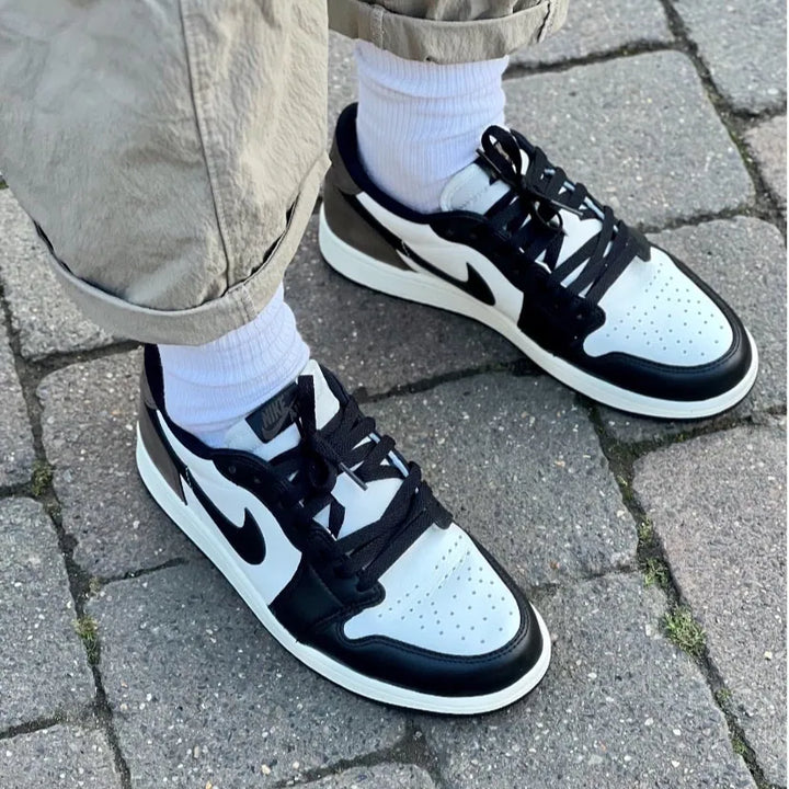 Air Jordan 1 Low OG 'Mocha'